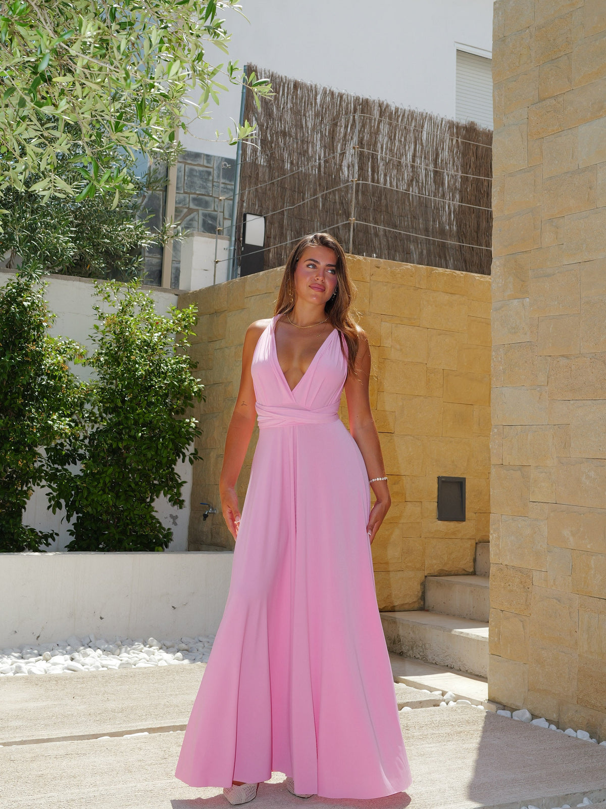 Vestido comprido em tons de rosa