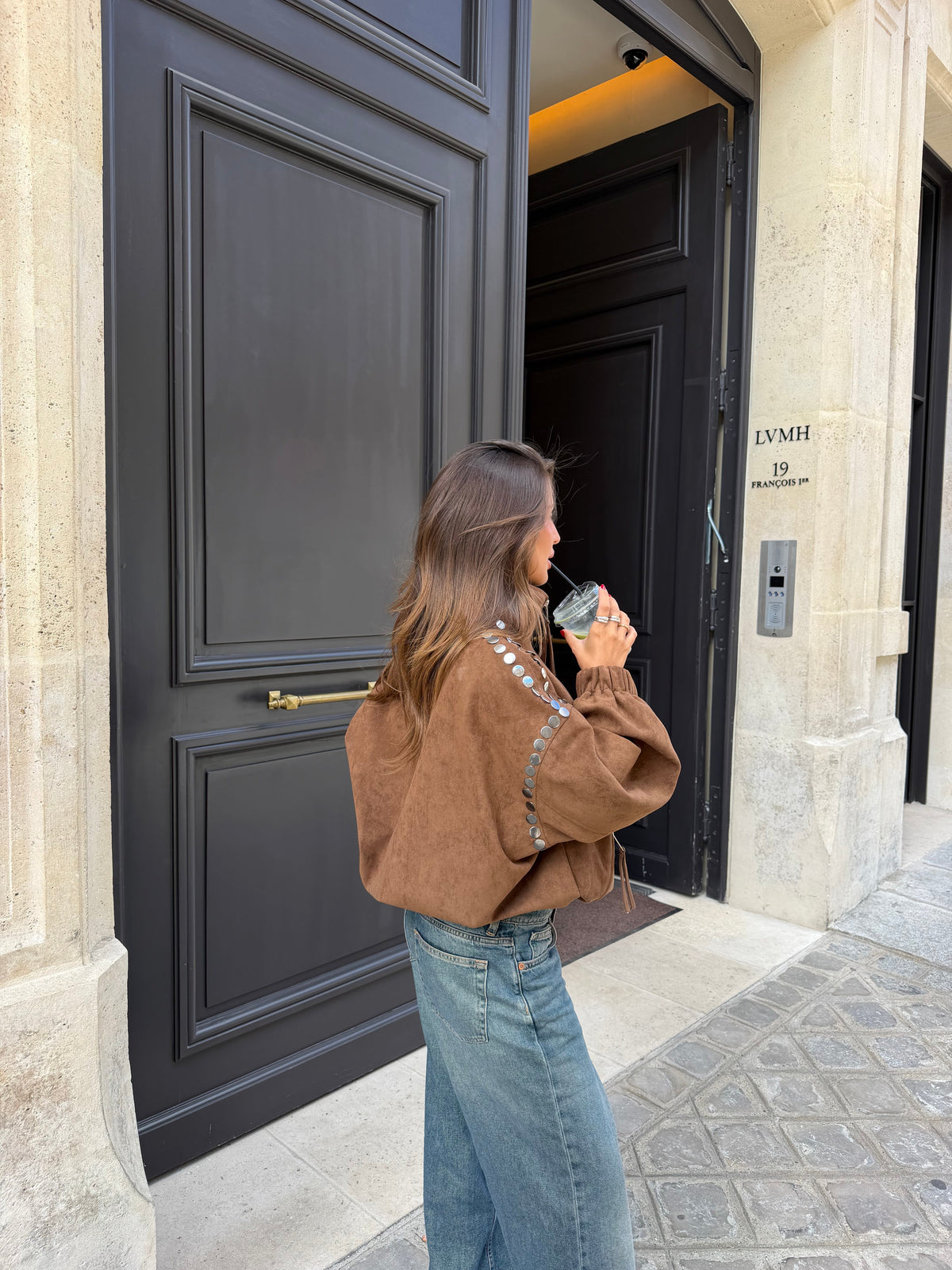 Chaqueta bomber Sasha con tachuelas