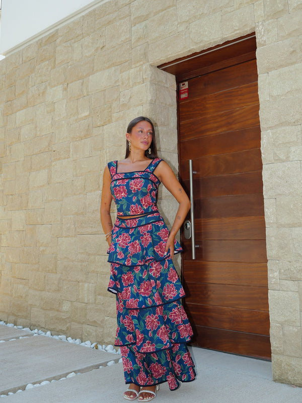 Conjunto con tirantes, estampado con volantes, azul marino