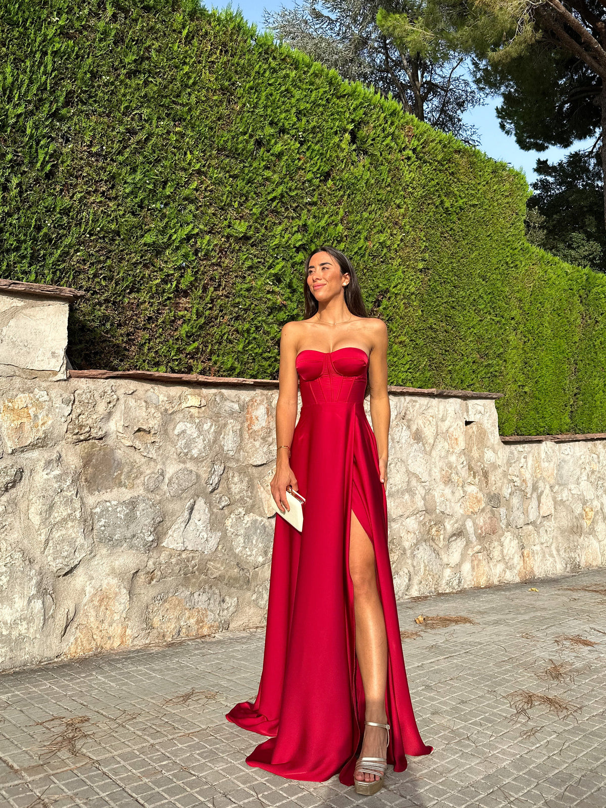 Vestido tipo corpete na cor vinho