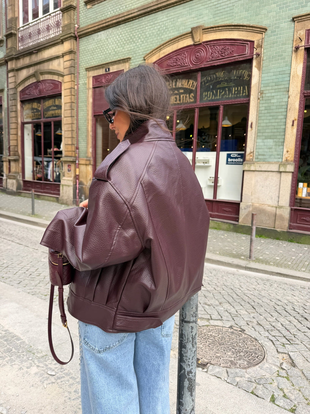Chaqueta estructurada extragrande en burdeos