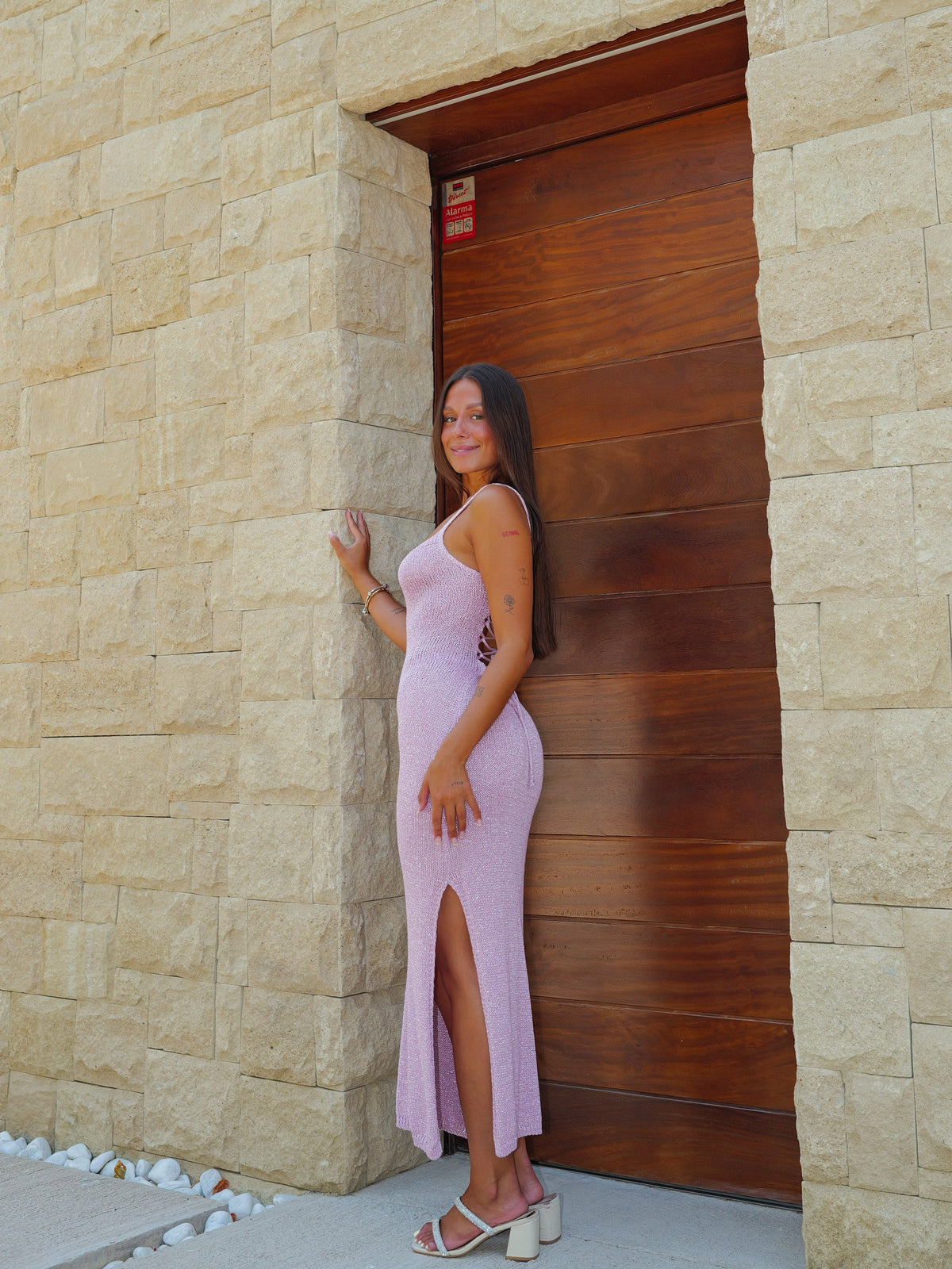 Vestido midi de malha rosa