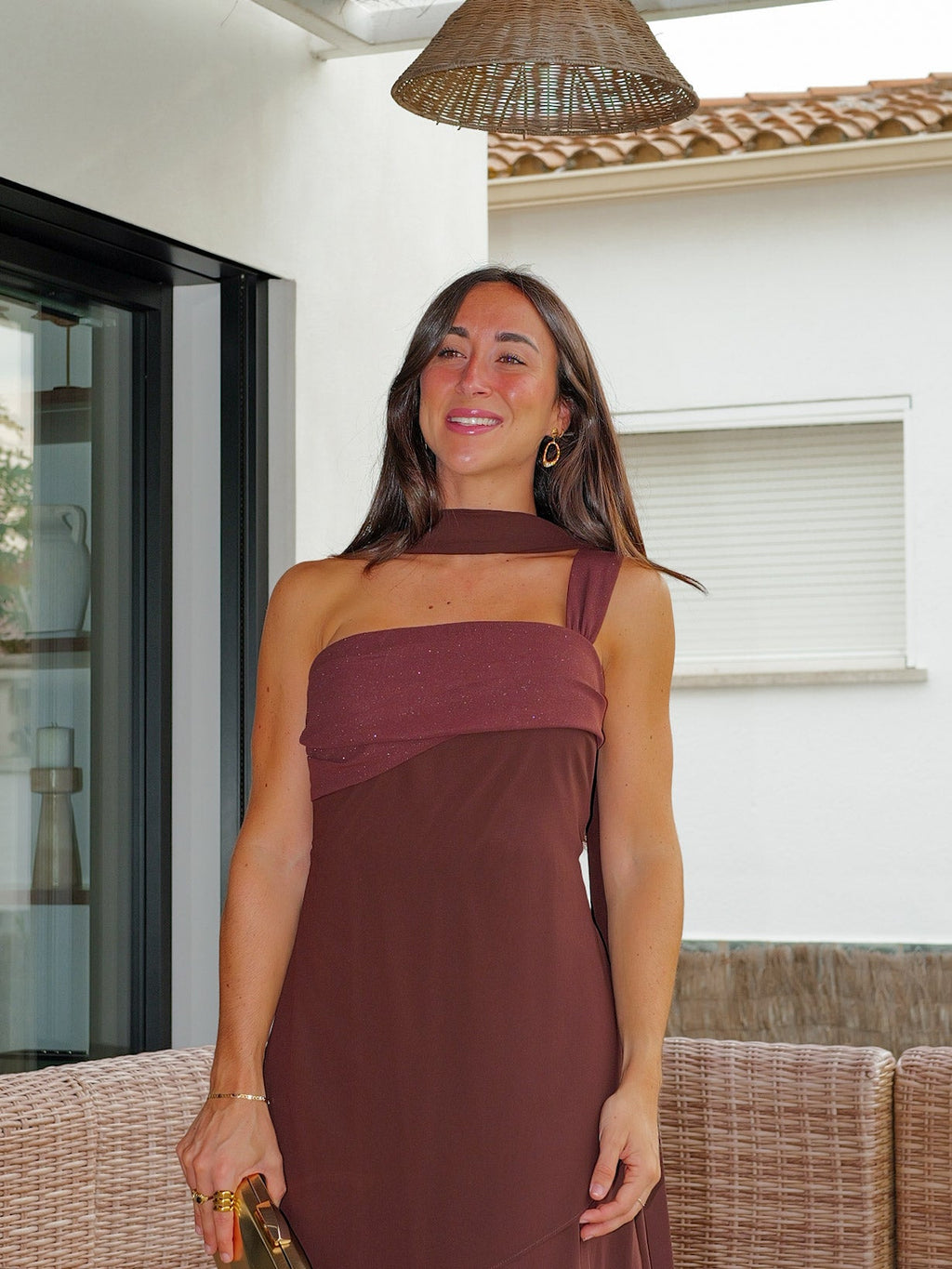 Vestido comprido com folhos e decote em lurex castanho