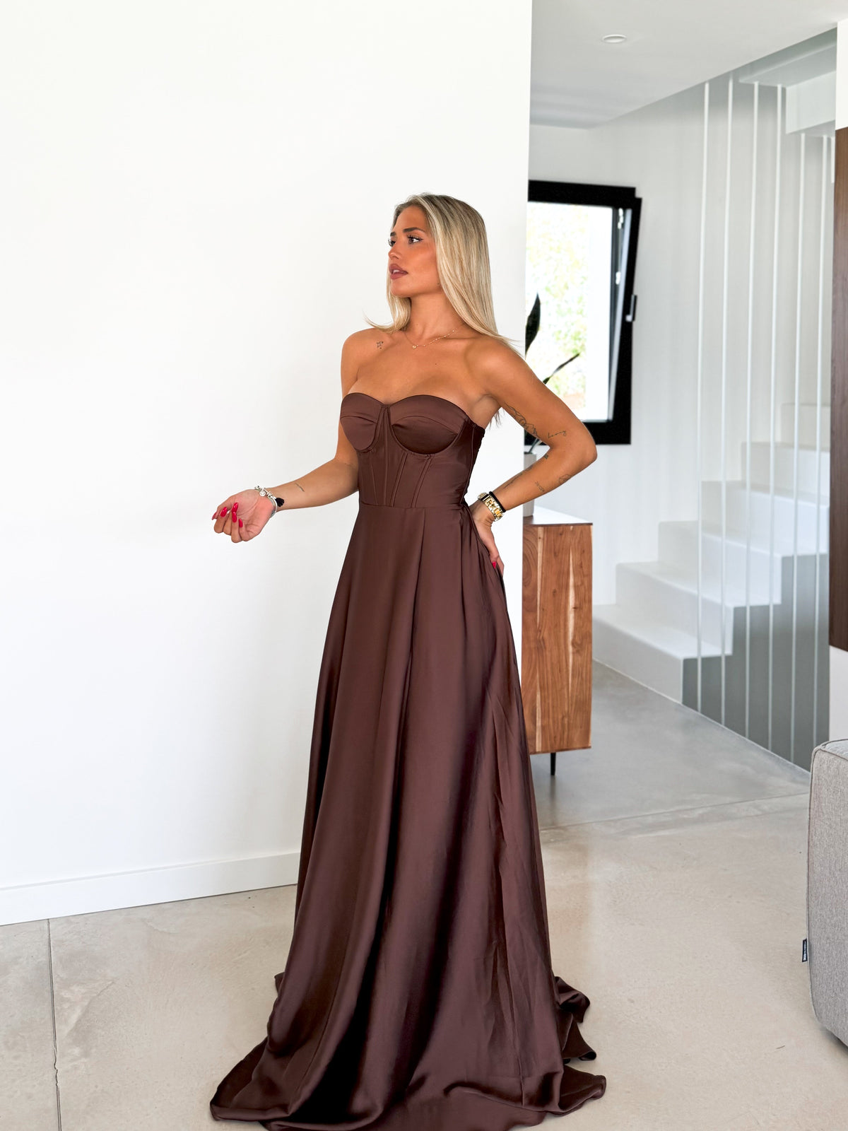 Vestido tipo corpete com a palavra «chocolate»