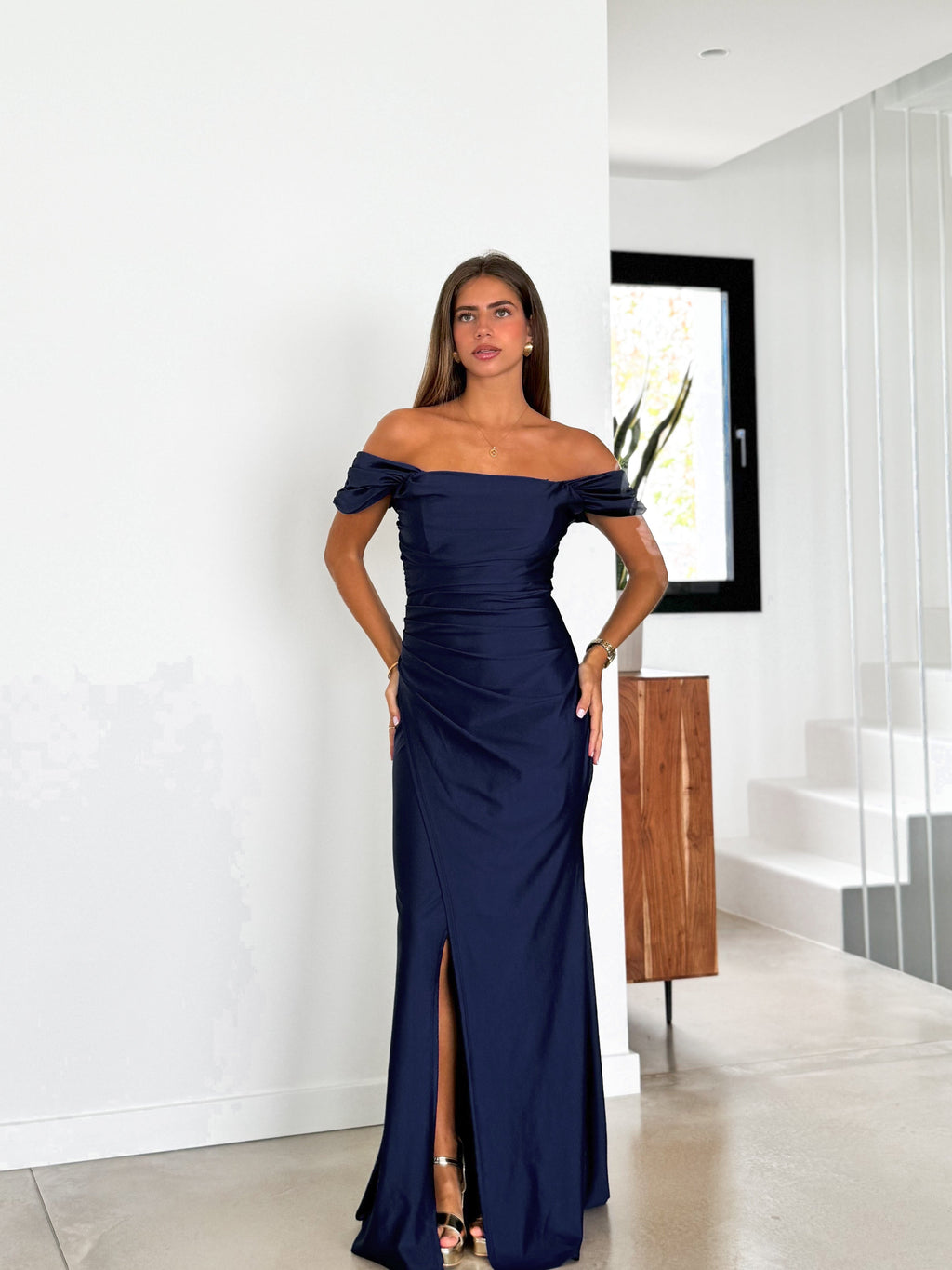 Vestido com mangas curtas em azul-marinho