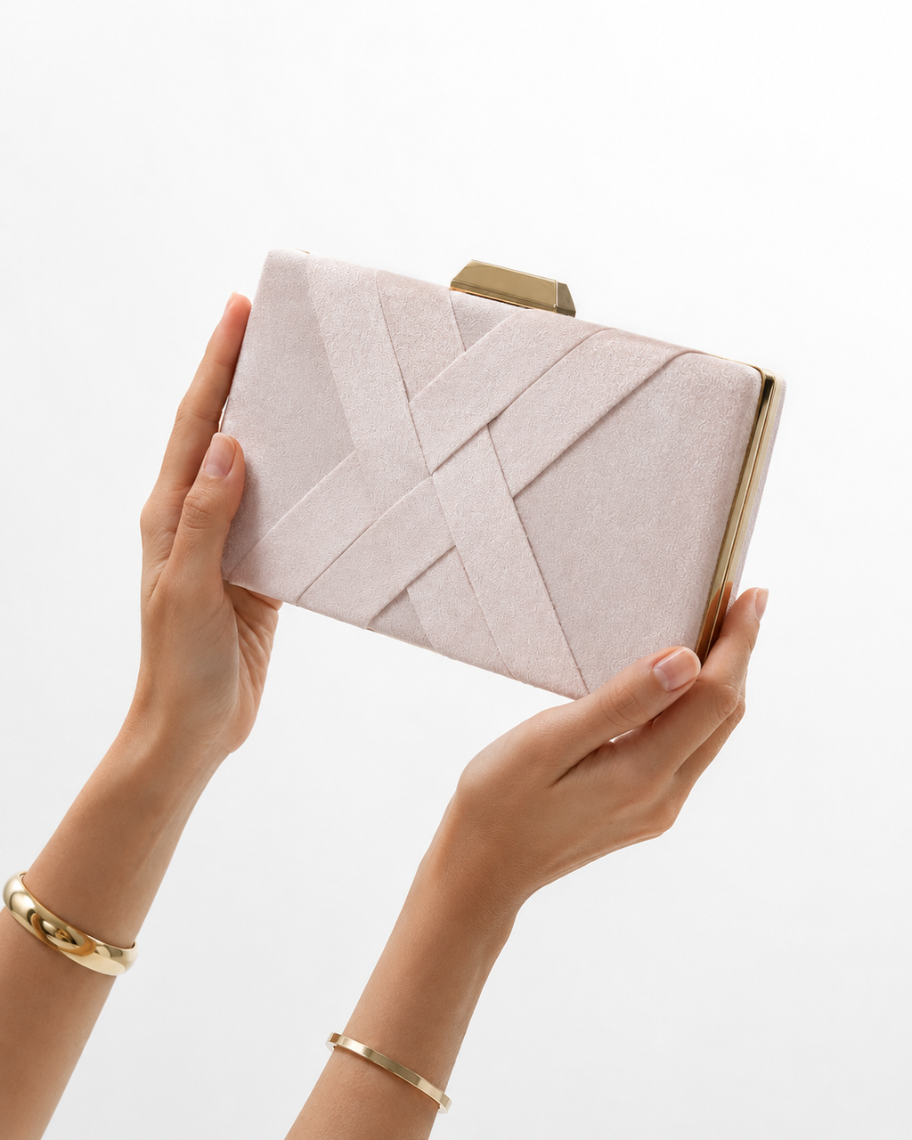 Clutch trançada rosa