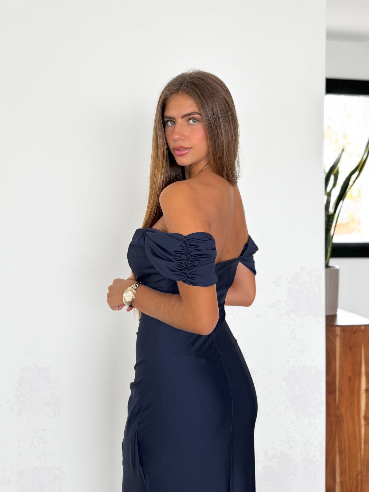 Vestido com mangas curtas em azul-marinho