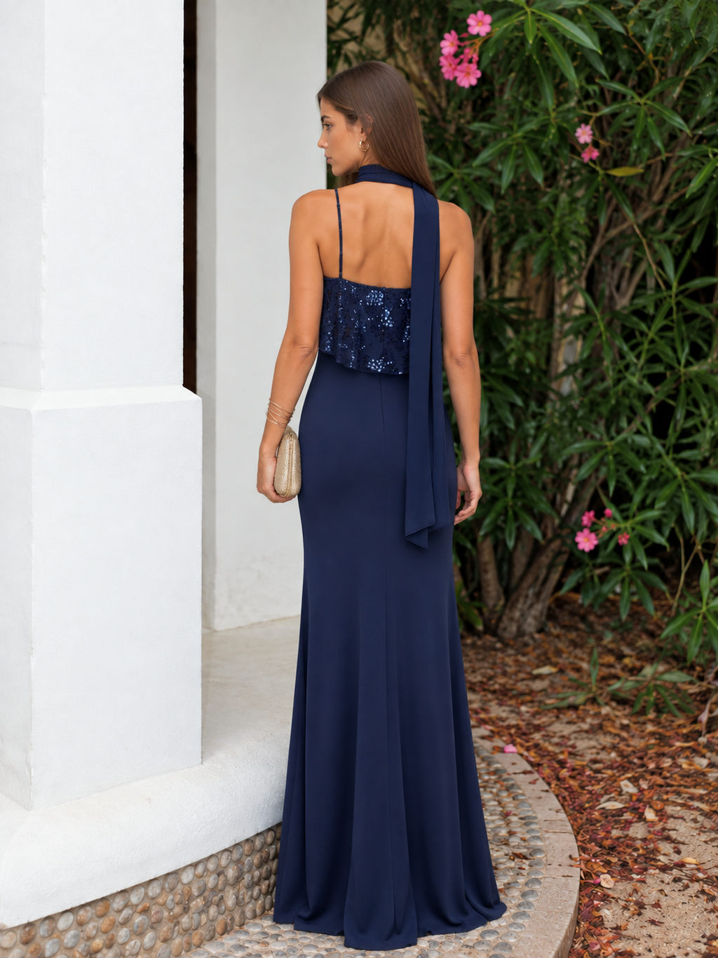 Vestido assimétrico com brilhos, azul-marinho