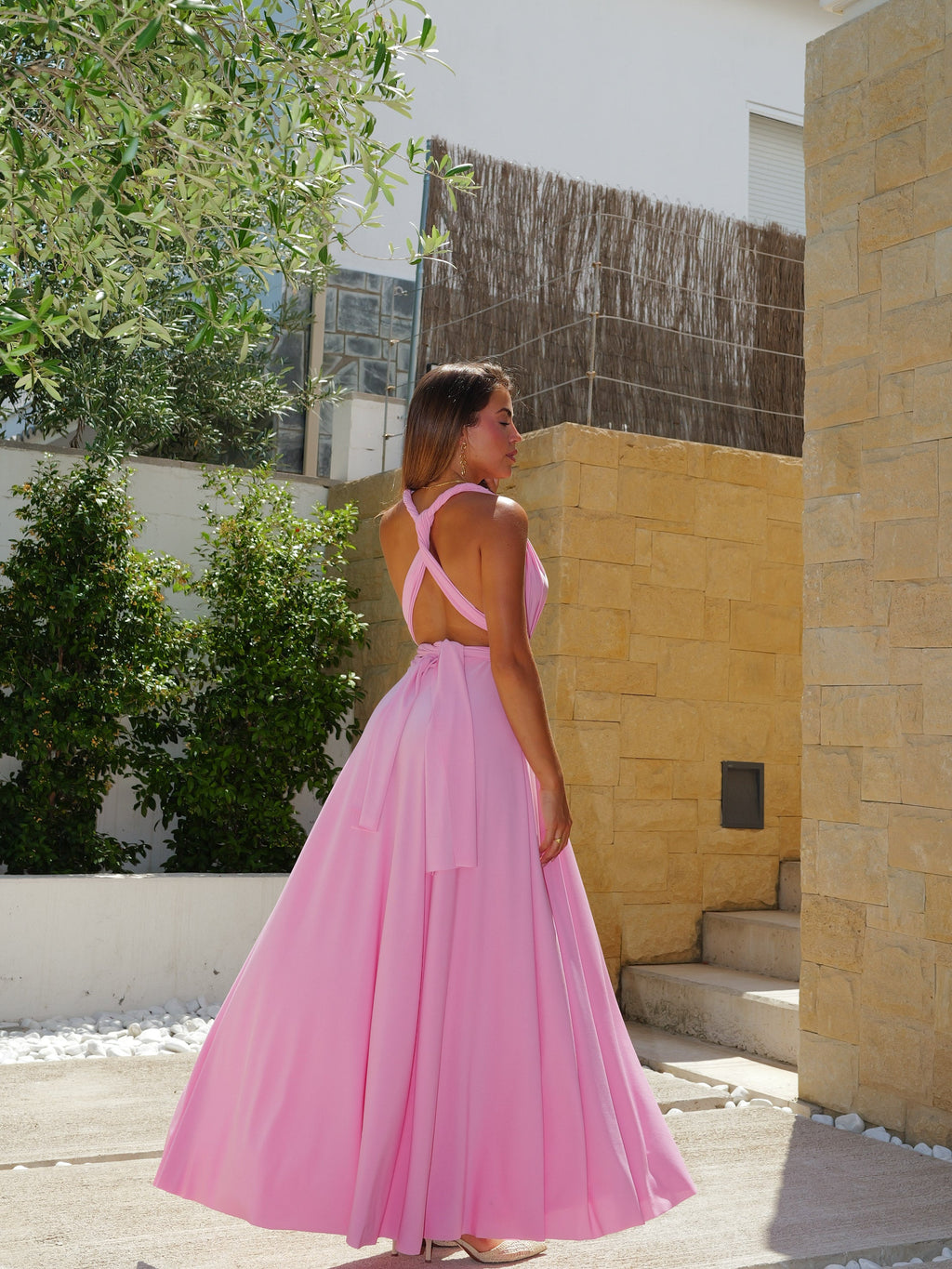 Vestido comprido em tons de rosa