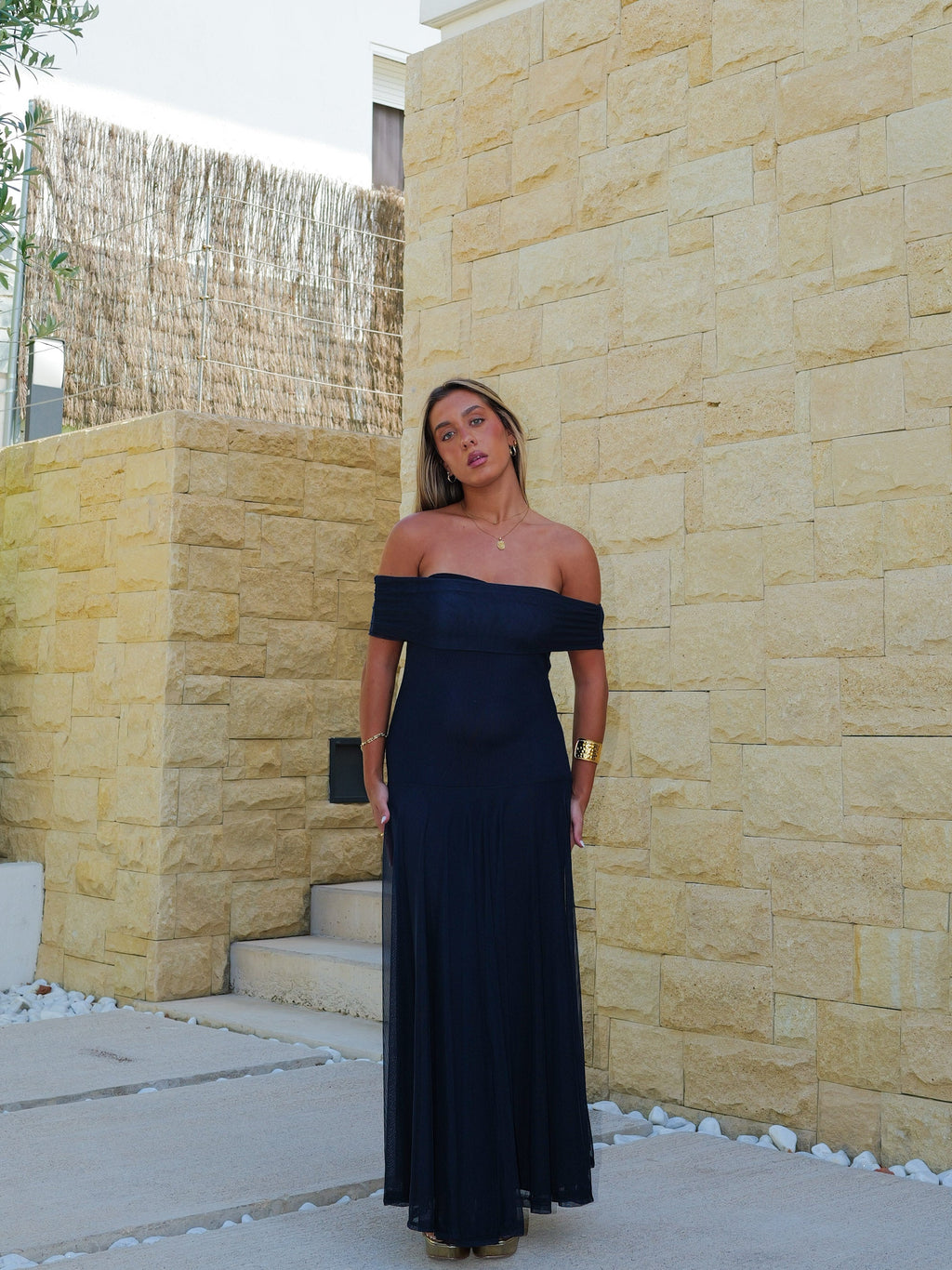 Vestido midi com folhos em tule azul-marinho