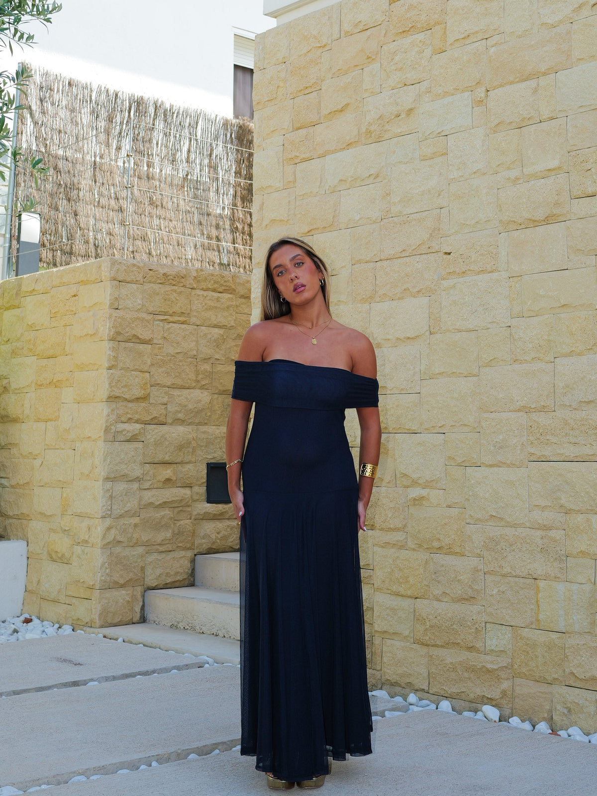 Vestido midi com folhos em tule azul-marinho