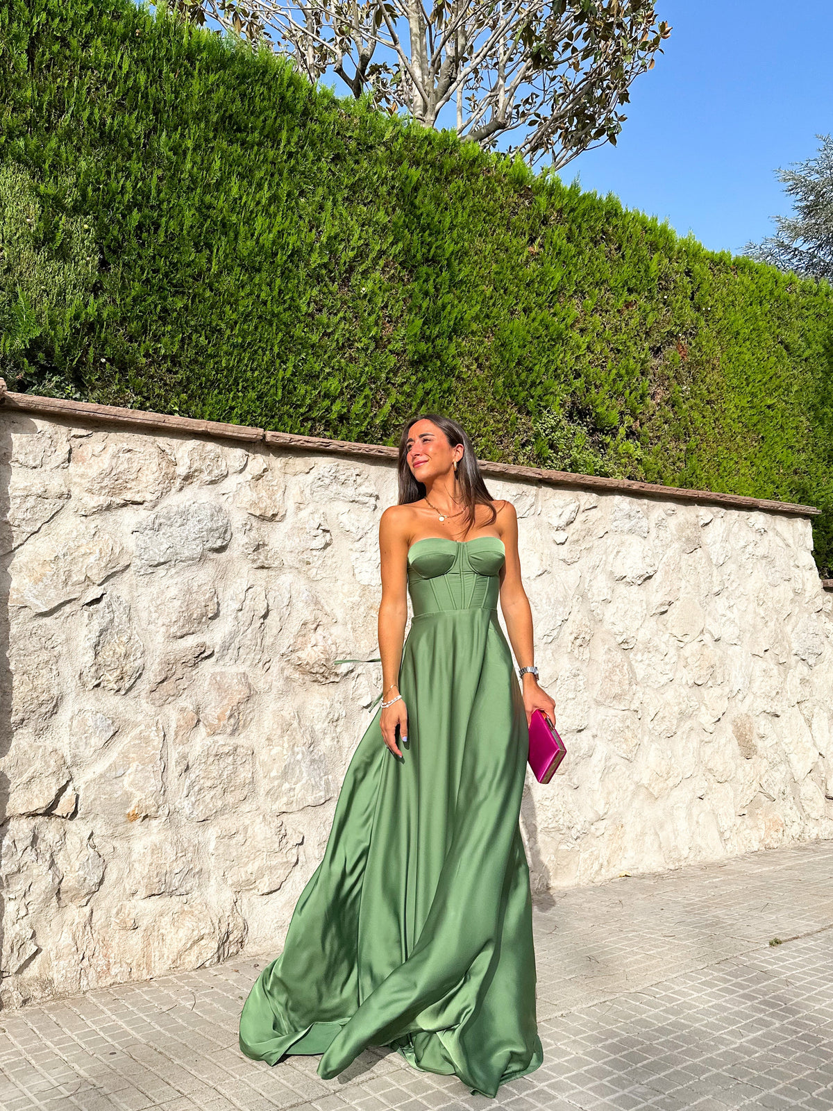 Vestido tipo corpete na cor azeitona