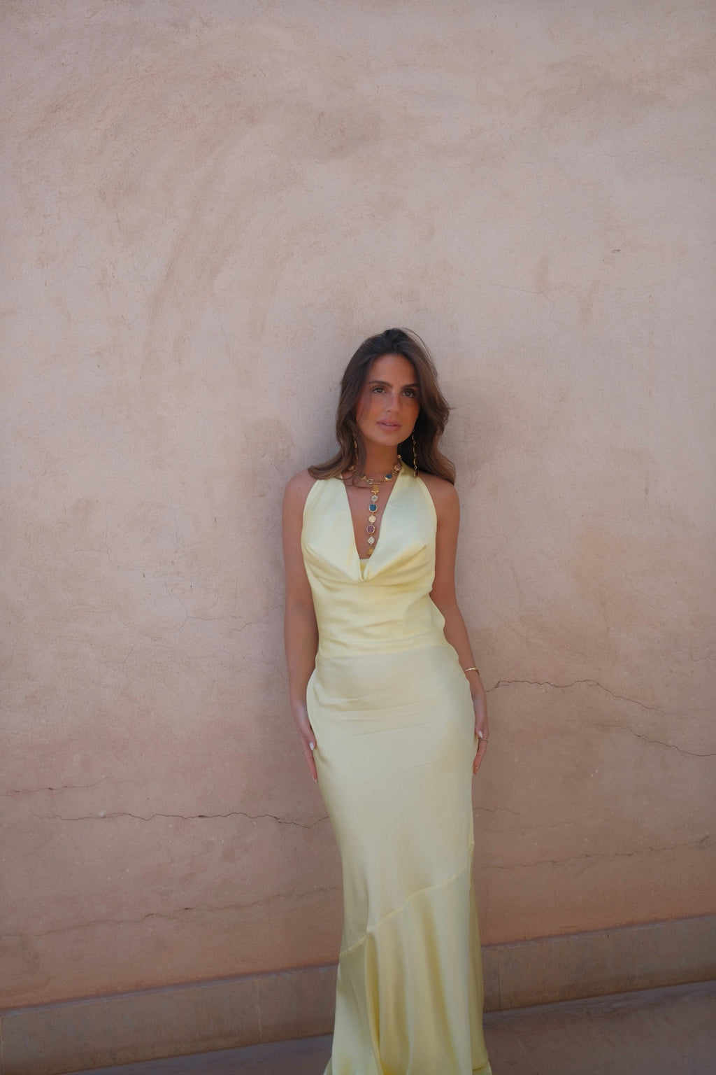 Alicante / Vestido em amarelo