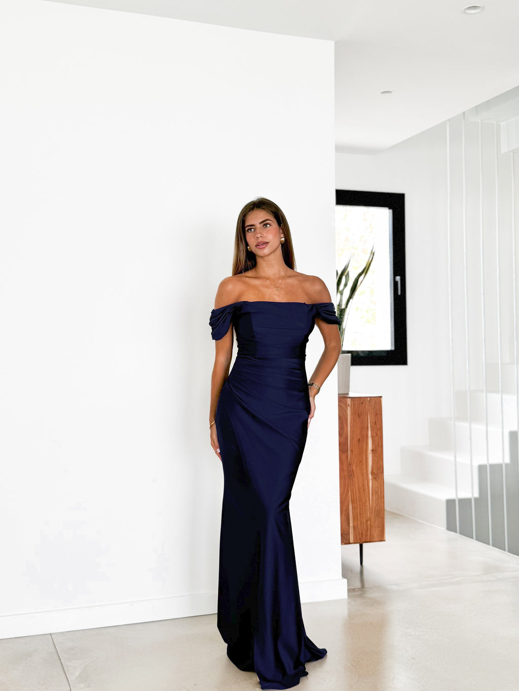 Vestido com mangas curtas em azul-marinho