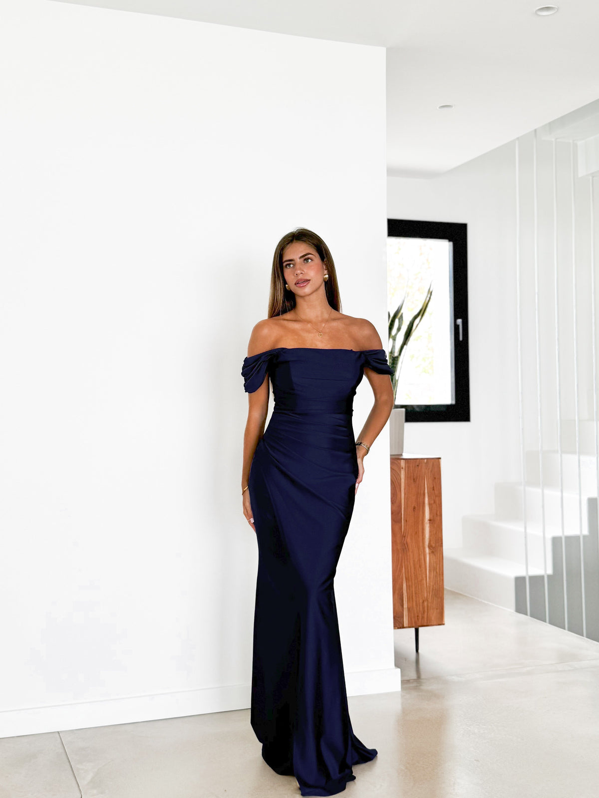 Vestido com mangas curtas em azul-marinho