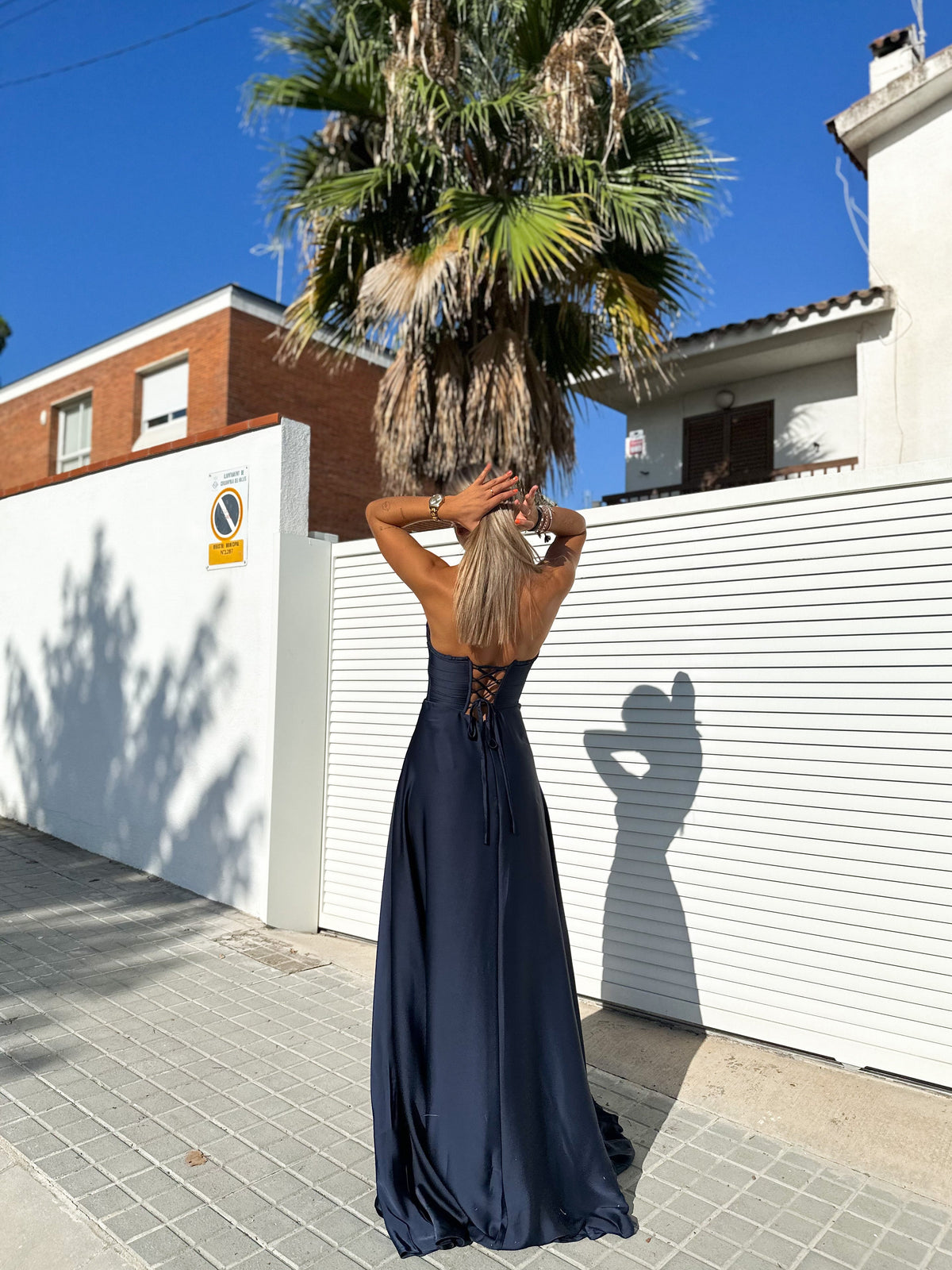 Vestido tipo corpete na cor azul-marinho