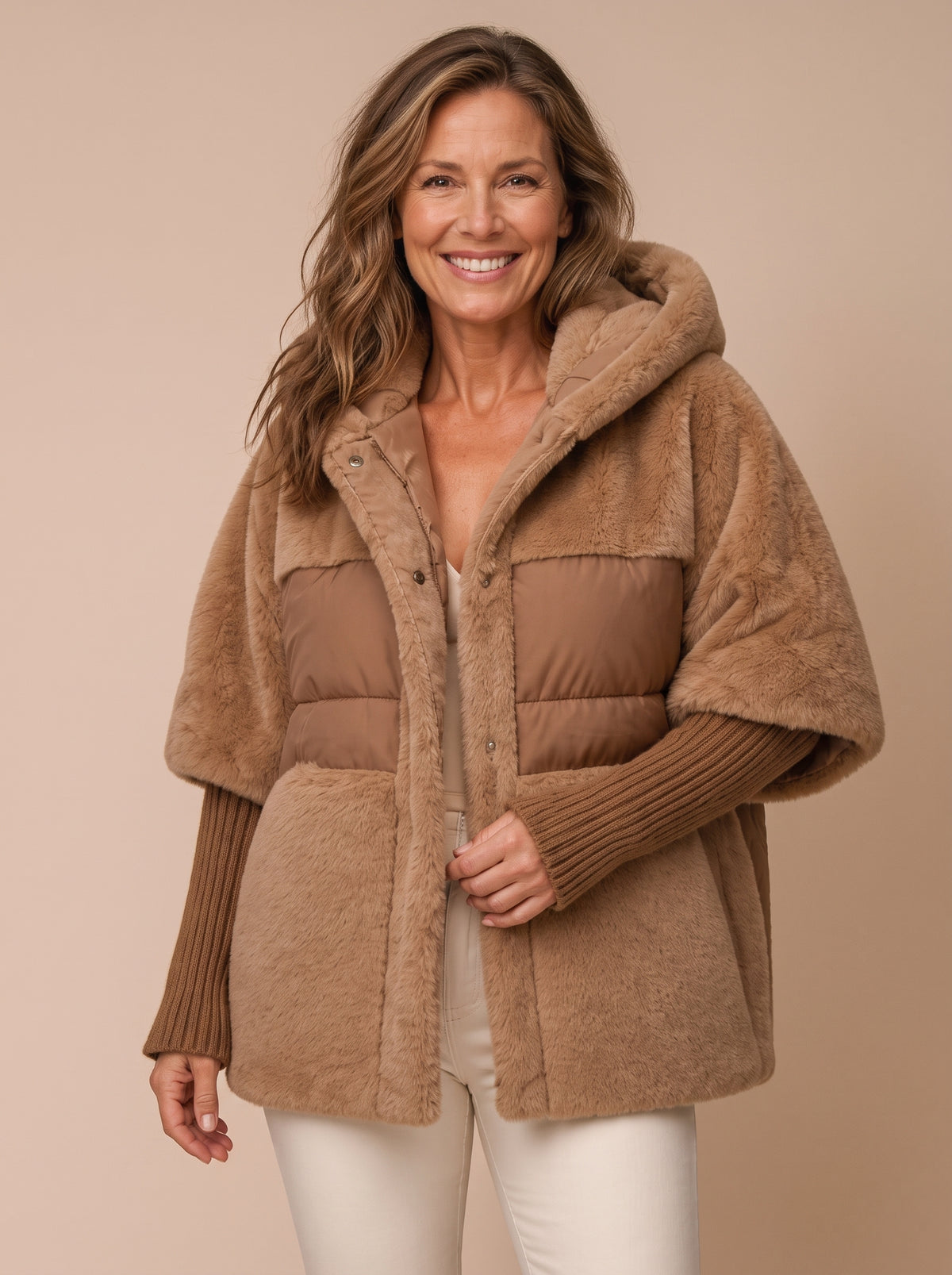 Chaqueta acolchada oversize con capucha y pelo