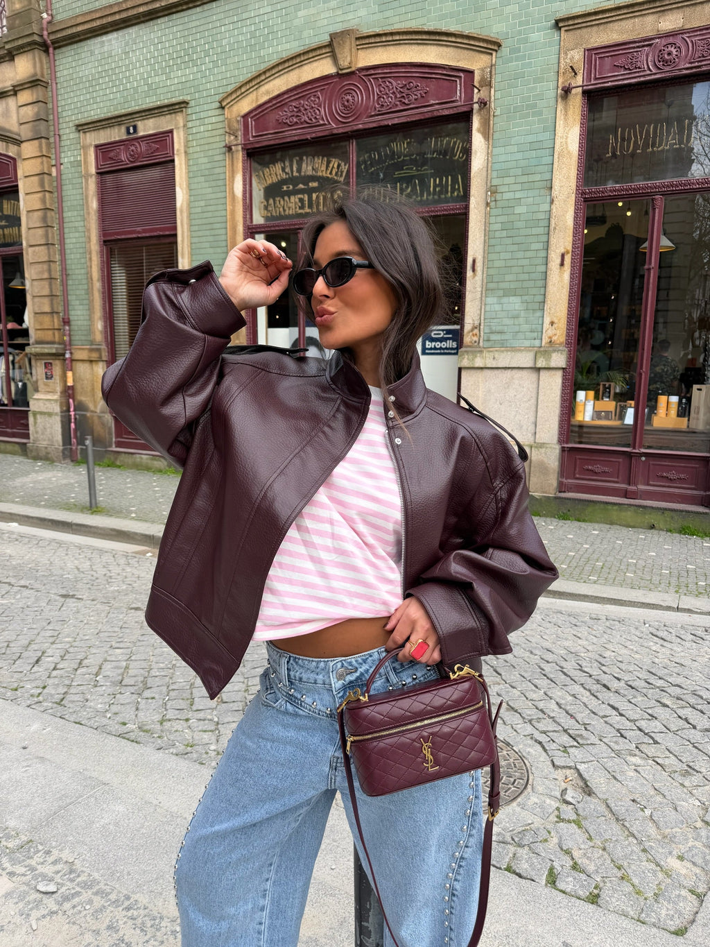 Chaqueta estructurada extragrande en burdeos