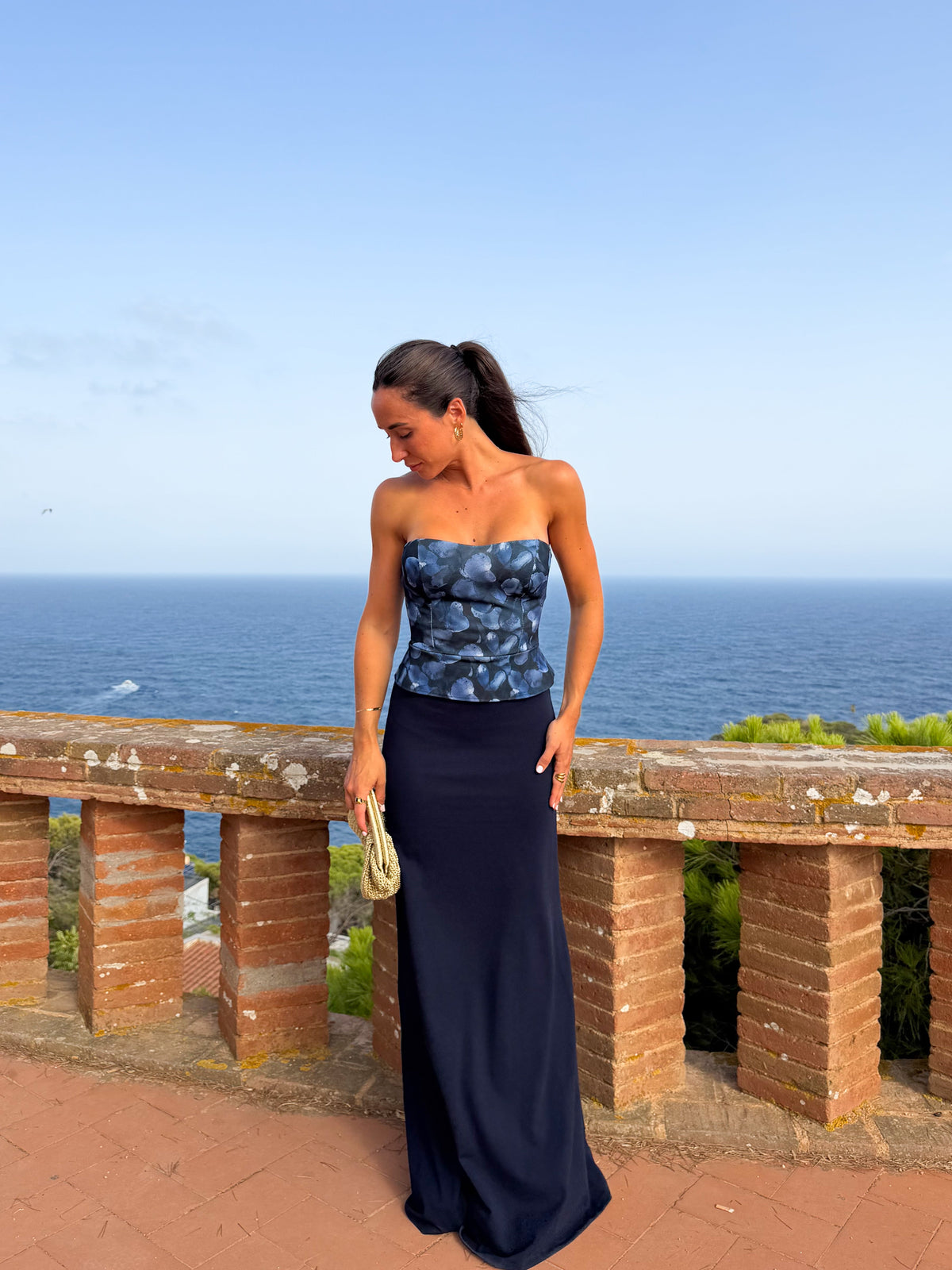 Vestido tipo espartilho com padrão marinho