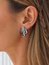 Pendientes en forma de gota plateados