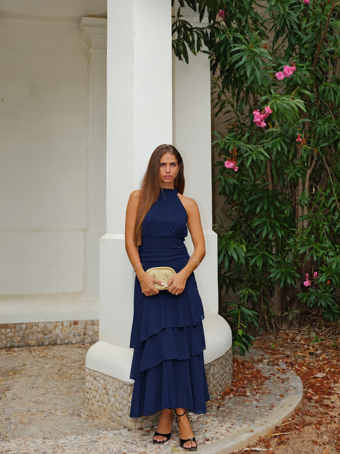 Vestido midi azul-marinho com laço e decote halter