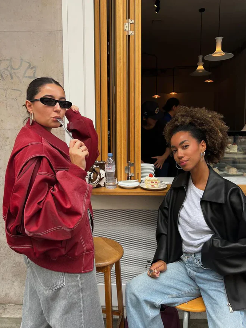 Chaqueta oversize con pespuntes en contraste