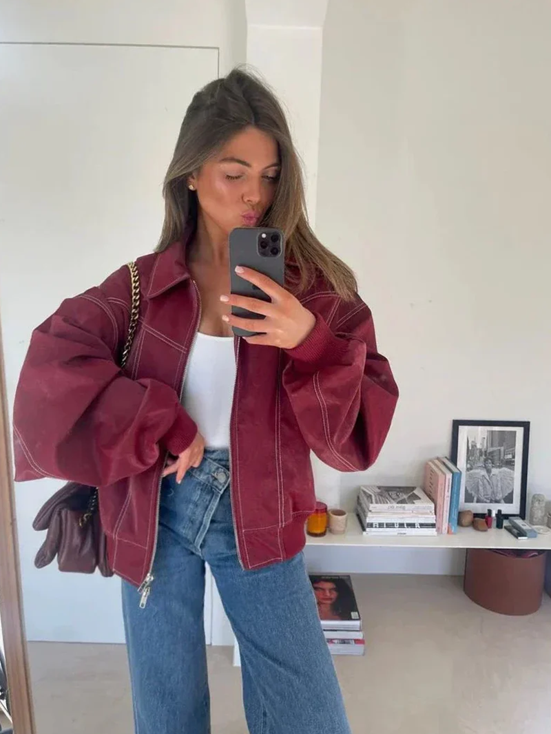 Chaqueta oversize con pespuntes en contraste