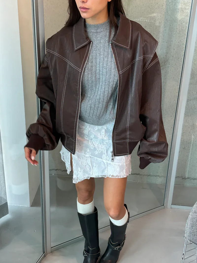 Chaqueta oversize con pespuntes en contraste