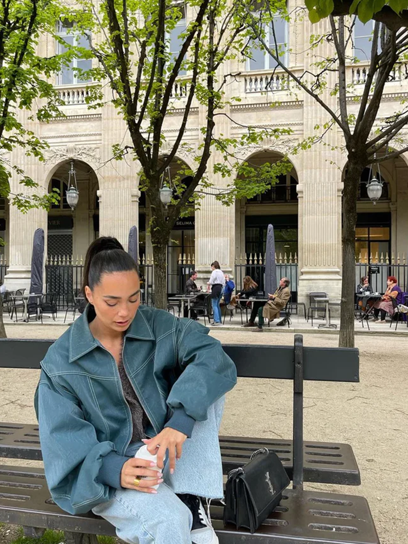 Chaqueta oversize con pespuntes en contraste