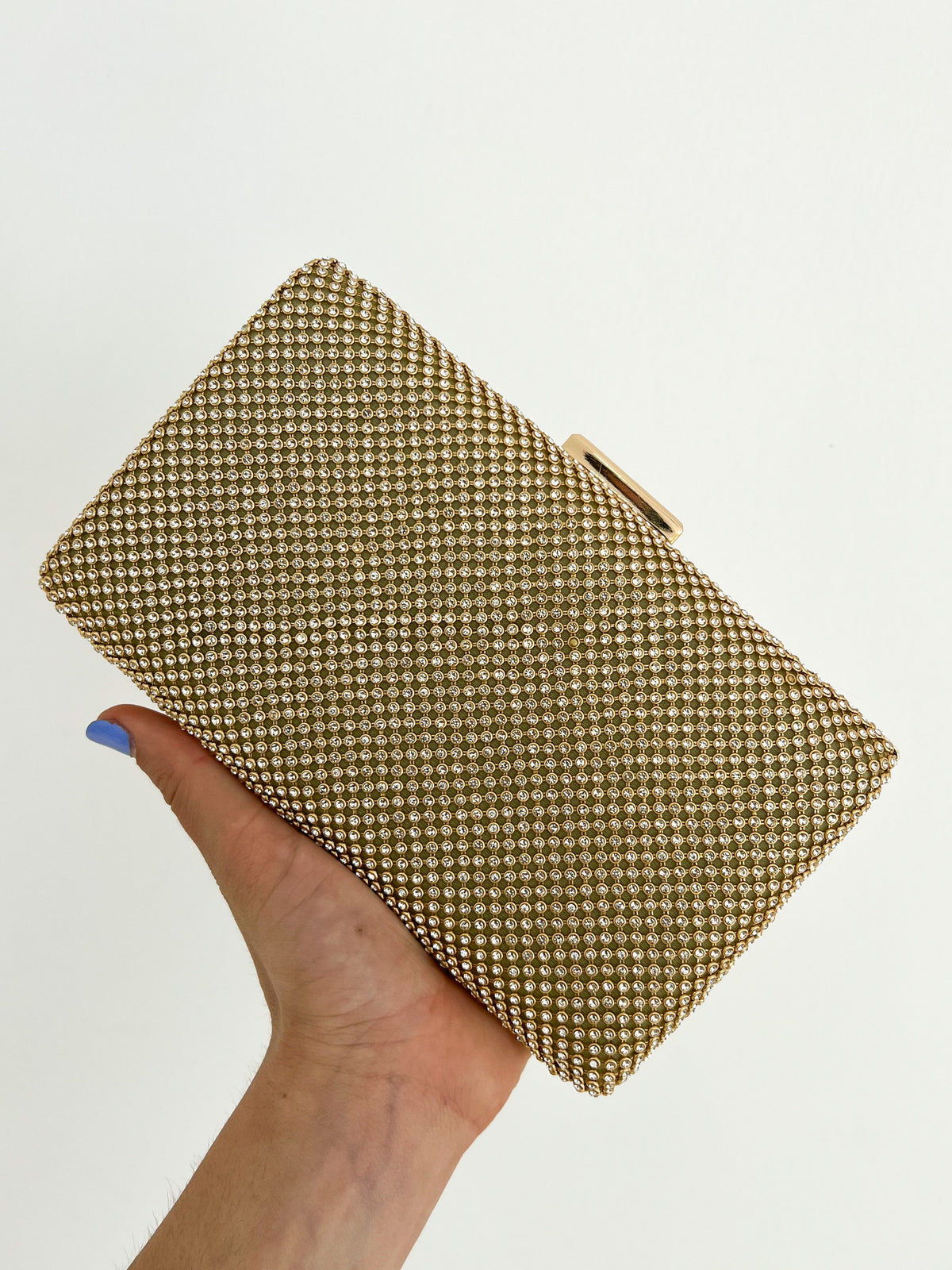Clutch com brilhos dourados com efeito