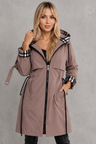 Chaqueta con capucha y cremallera