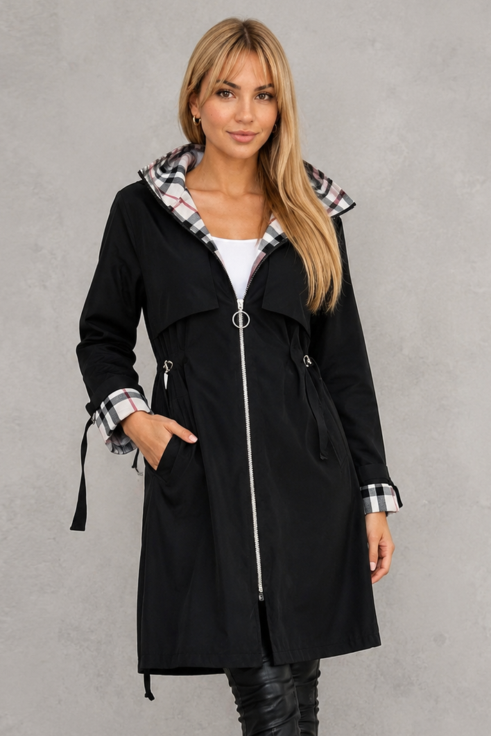 Chaqueta con capucha y cremallera